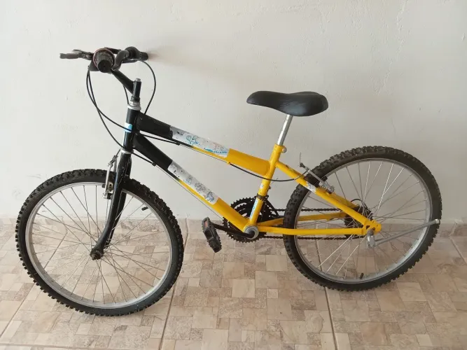 Bicicleta usada em ótimo estado