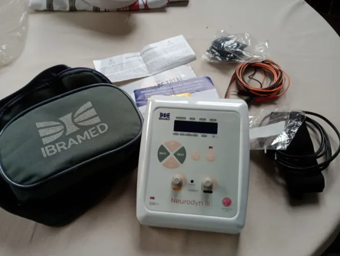 Vendo aparelho para fisioterapia 