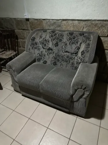 Sofa dois lugares semi novos