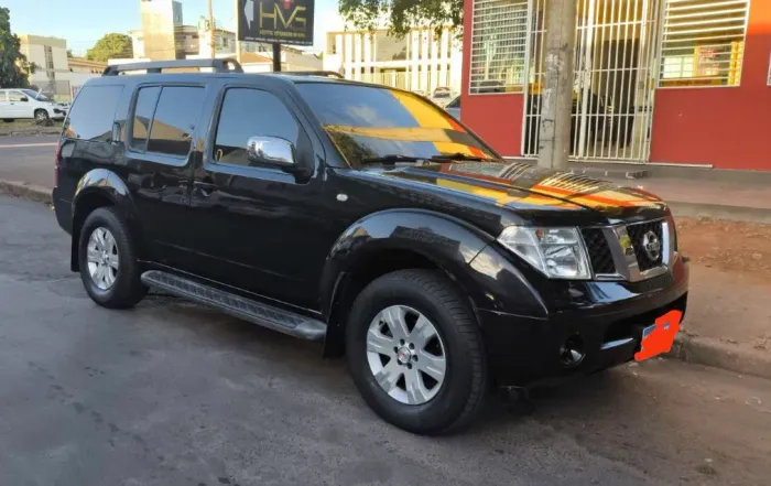Nissan Pathfinder LE 2.5 16V TDI Diesel AUT 2006