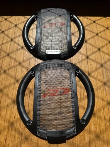 Tela Alpine Tyoe R 6?