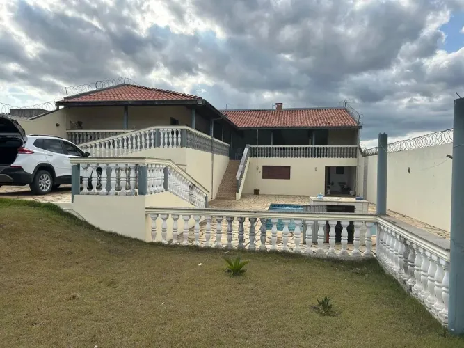 Chácara para Venda em Caçapava, Borda da Mata, 3 dormitórios, 4 banheiros