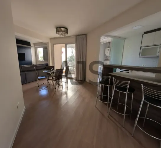 Apartamento para venda possui 76 metros quadrados com 2 quartos em Zona 08 - Maringá - Par