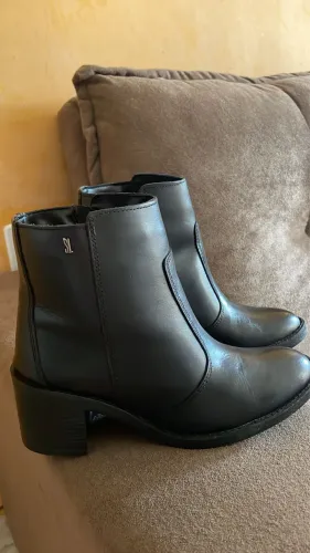 Bota Santa Lolla, tamanho 37