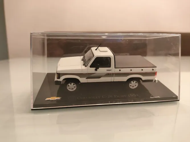 Miniatura Chevrolet C-20 1994 1/43