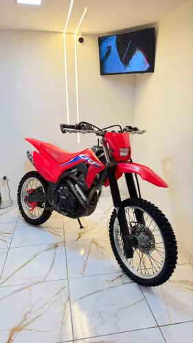 CRF 250F DISPONÍVEL NA AL VEÍCULOS!