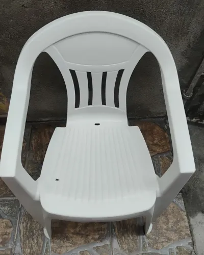 Cadeira Branca de Jardim