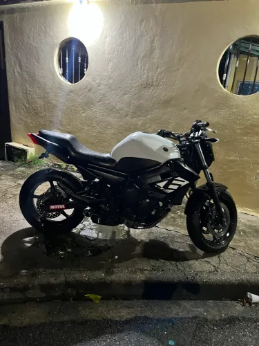 Xj6 N