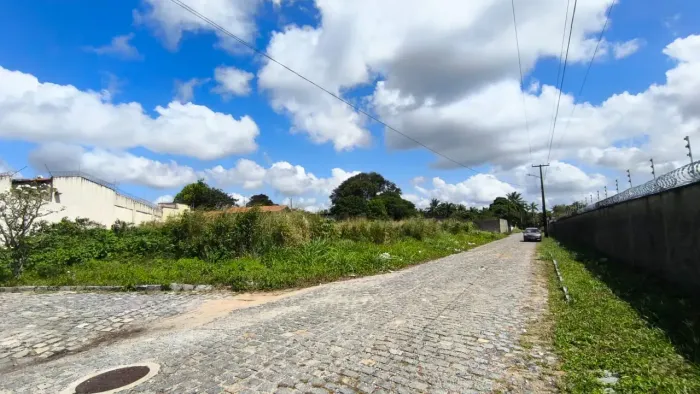 Oportunidade!! Terreno 580m² de Esquina à Venda em Emaús