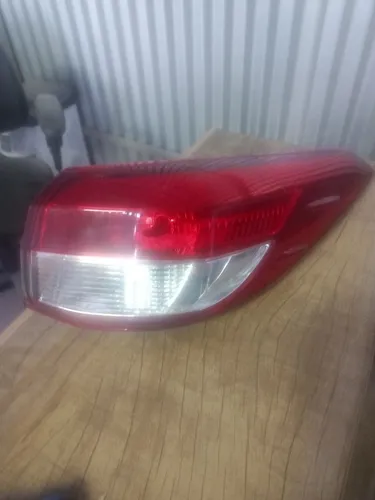 Lanterna yaris
