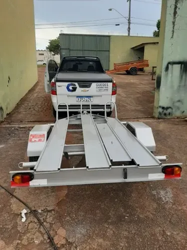 Carreta para 3 motos