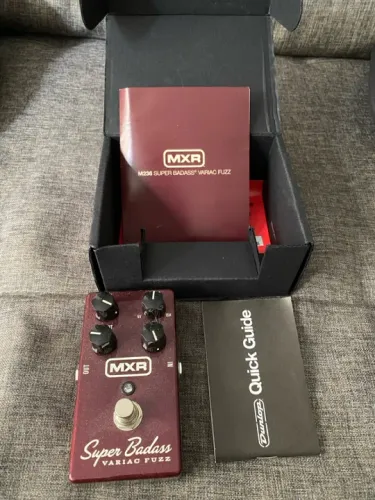 Pedal MXR M238 Super Badass Variac Fuzz