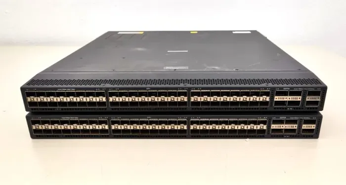 Switch HPE (48SFP+ 6QSFP28)