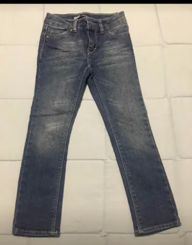 Calça infantil menina tamanho 5 Levis 