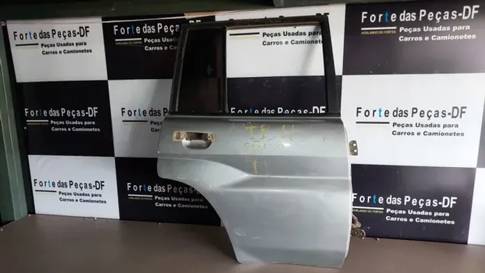 Porta Traseira Direita Da Pajero Tr4 2003/08