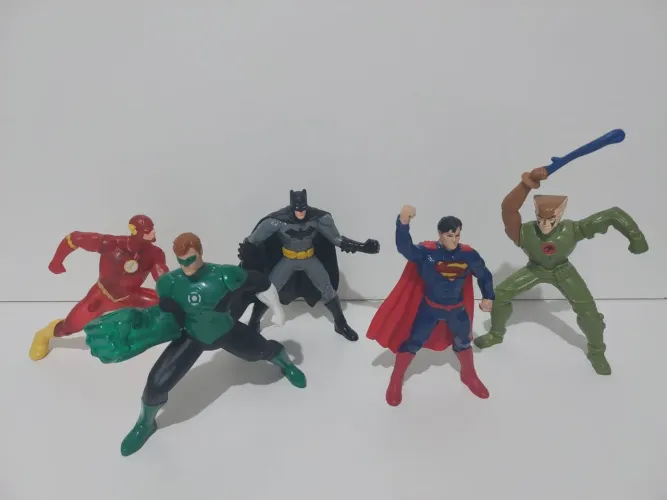 Bonecos Heróis DC - Batman, Superman, Flash e Lanterna Verde