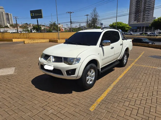 L200 Triton V6 Flex 4x4
