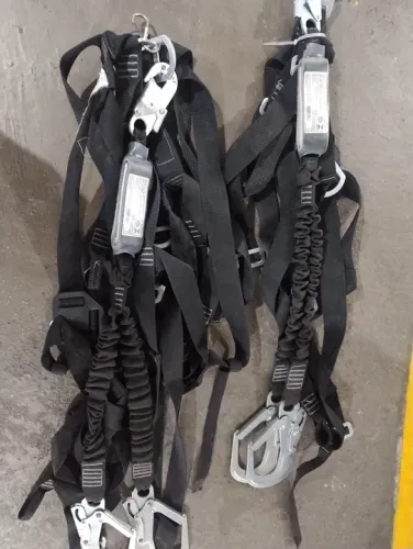 2 Cintas de Segurança Completa (Novas)