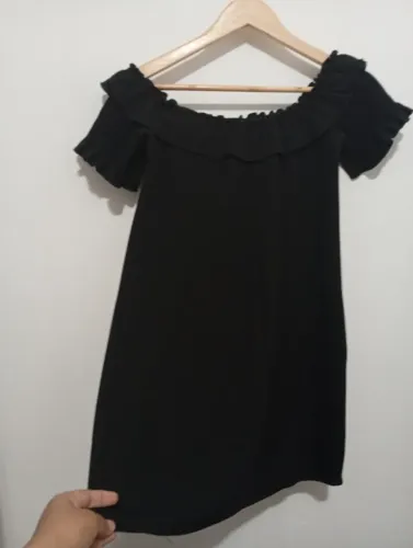 Vestido preto ciganinha da Zara