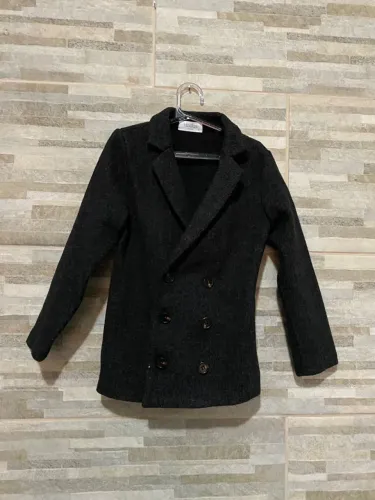 Casaco Infantil Preto - Elegância e Conforto
