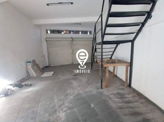 EXCELENTE SALÃO COMERCIAL NO BOSQUE DA SAÚDE PARA LOCAÇÃO DE 440M²!