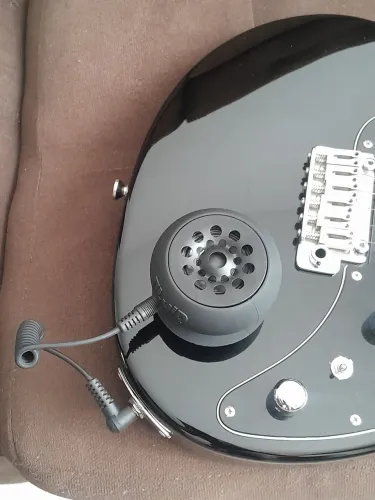 Amplificador portátil para guittarra Strum Buddy