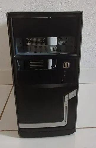 Gabinete ATX Preto Sem Fonte