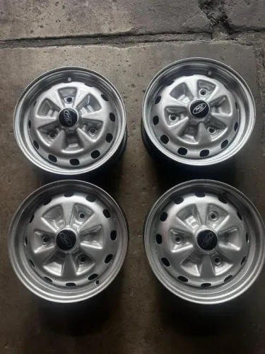 Rodas Aro 13 corcel pampa 