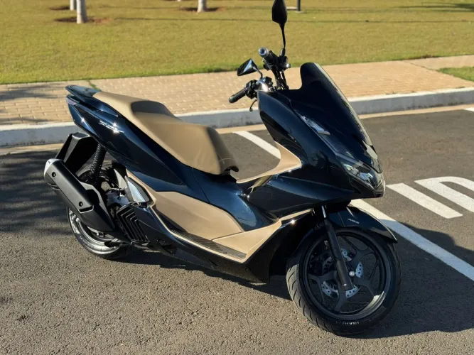 HONDA PCX DLX ABS 2025 DOCUMENTADA