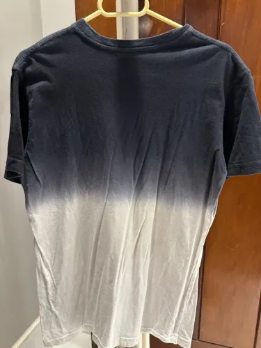 Camiseta Hurley Tie Dye Preta e Branc