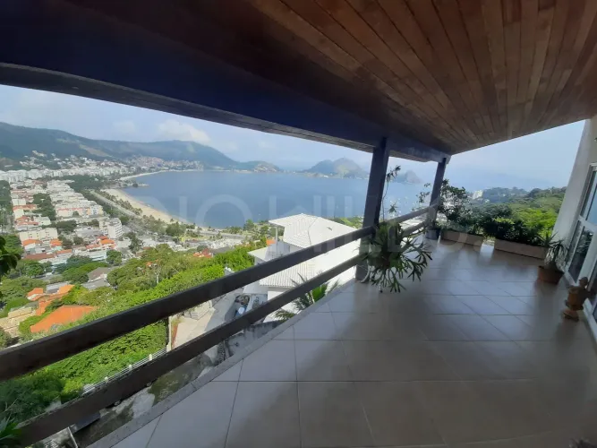 Casa em Condomínio, com 4 quartos e 1.000m², à venda em São Francisco, Niterói/RJ