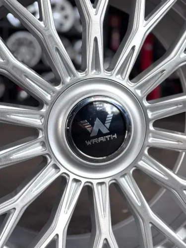 Rodas Wraith floating Cap aro 20 furação 5x108 5x114