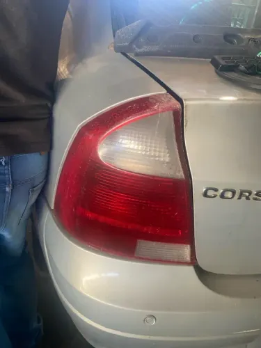 Lanterna traseira Corsa Sedan 2003