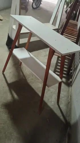 Aparador em MDF 2 prateleiras 