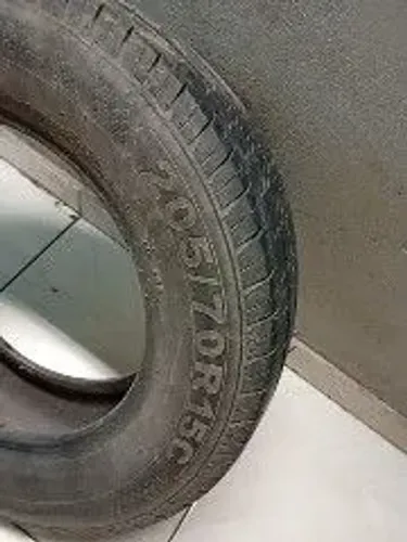 pneu de HR.