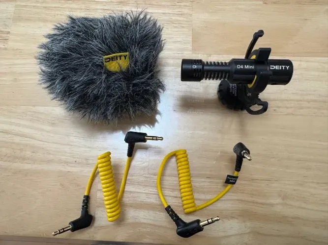 Mini Microfone Deity V-mic D4