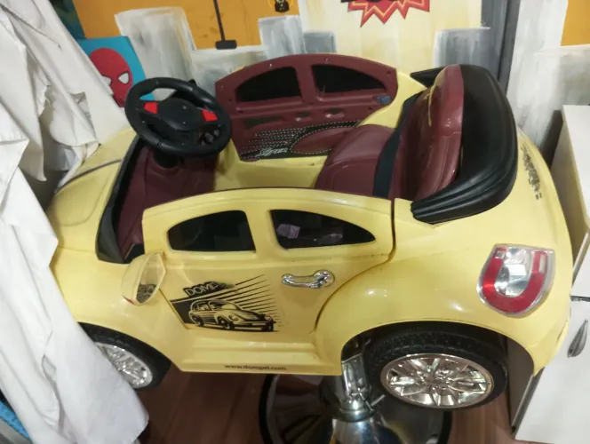 Carrinho infantil pra cortar cabelo 