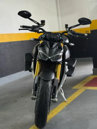 Ducati streetfighter v4s 2022