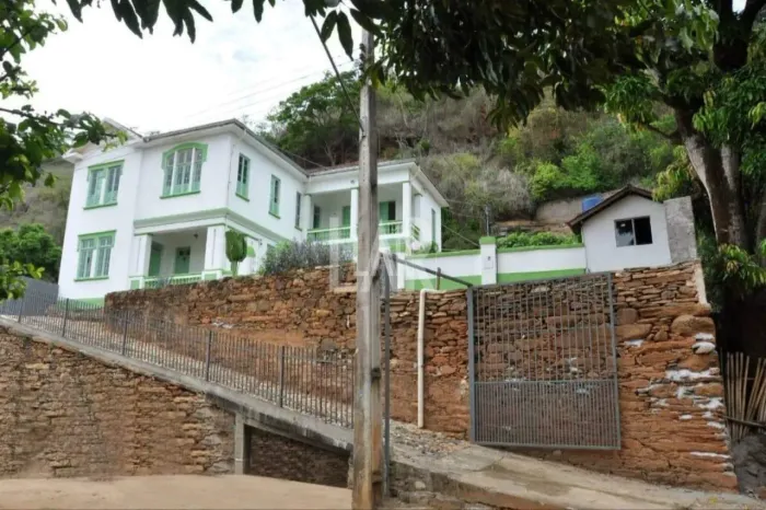Fazenda - Sítio à venda, 7 quartos, 4 vagas, Área Rual - Ponte Nova/MG