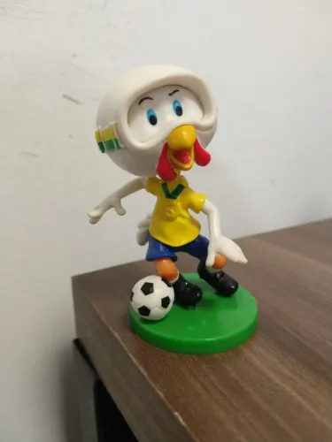 Bonequinho Frango da Sadia tema Futebol