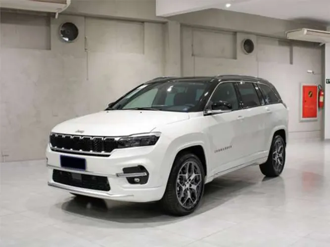 Jeep Commander Overland T270 1.3 TB Flex AUT 2026