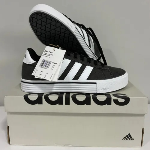 Tênis adidas daily - 38