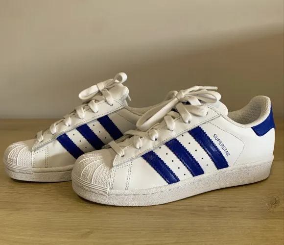 Tênis Adidas Superstar 33