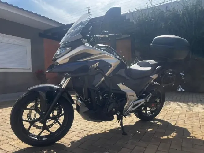 Honda NC 750X ano de fab mod 2023/2023 7.000 Km R$ 54500,00 av