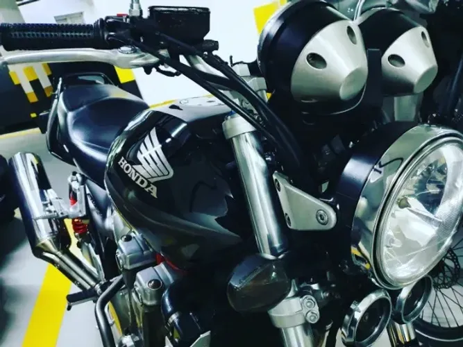 CB 1300 SF 2007 muito bem cuidada