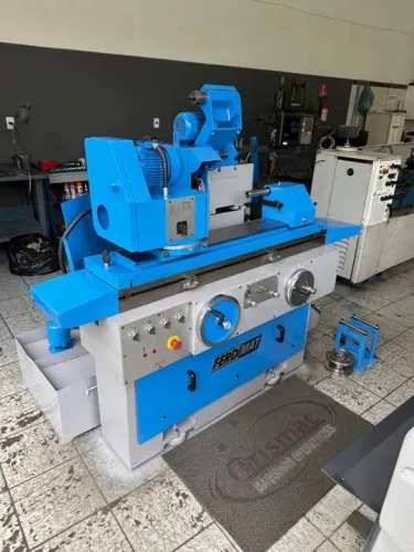 RETIFICA UNIVERSAL CILINDRICA FERDMAT MOD U-61