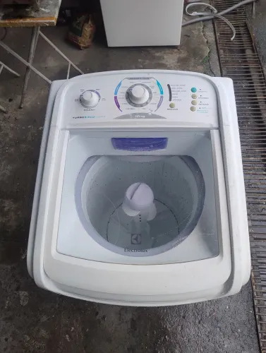 Vendo Maquina de lavar 10k Eletrolux 