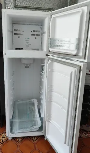 Geladeira duplex Frost Free 263 litros