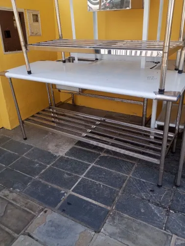 NZ. Mesa inox 1,90m gradeada 