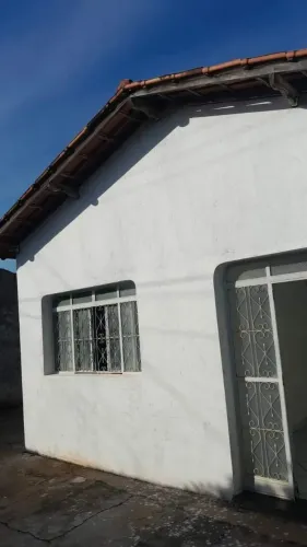 Casa à venda em Januária com 110m², 2 quarto(s) e 2 vaga(s)